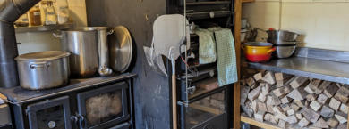 Der Holzbackofen wurde bereits für besondere Anlässe zum Backen genutzt.